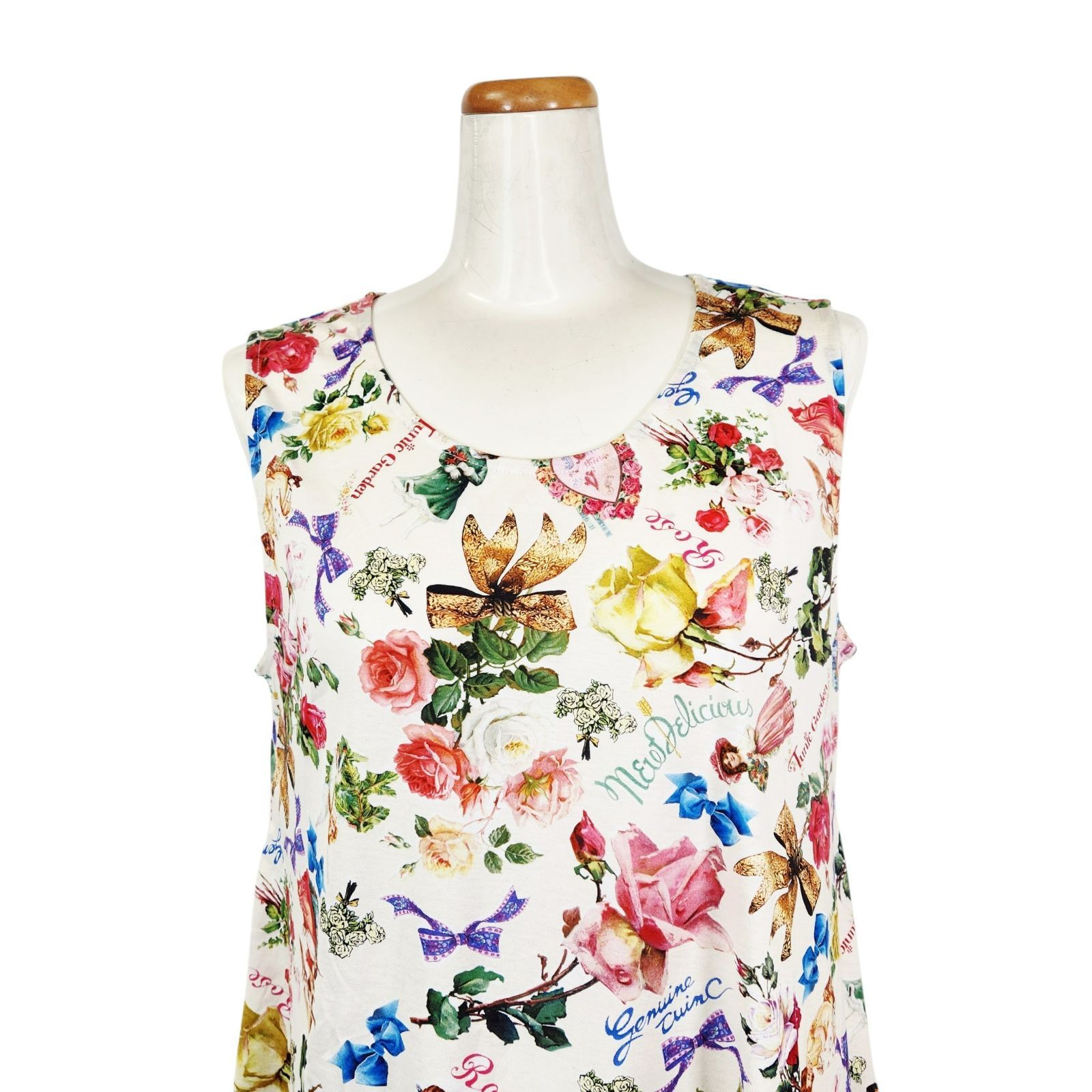 鴨居羊子ワンピース　新品未使用‼️TUNIC　春夏 ノ ースリーブ100双天竺　ゴールドリボン　63226　オフ色 13,350円