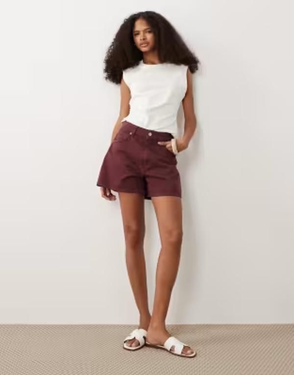 エイソス レディース ボトムス ハーフパンツ・ショーツ A ライン ショートパンツ デニム ASOS DESIGN denim longer Aline shorts Burgundy バーガンディ
