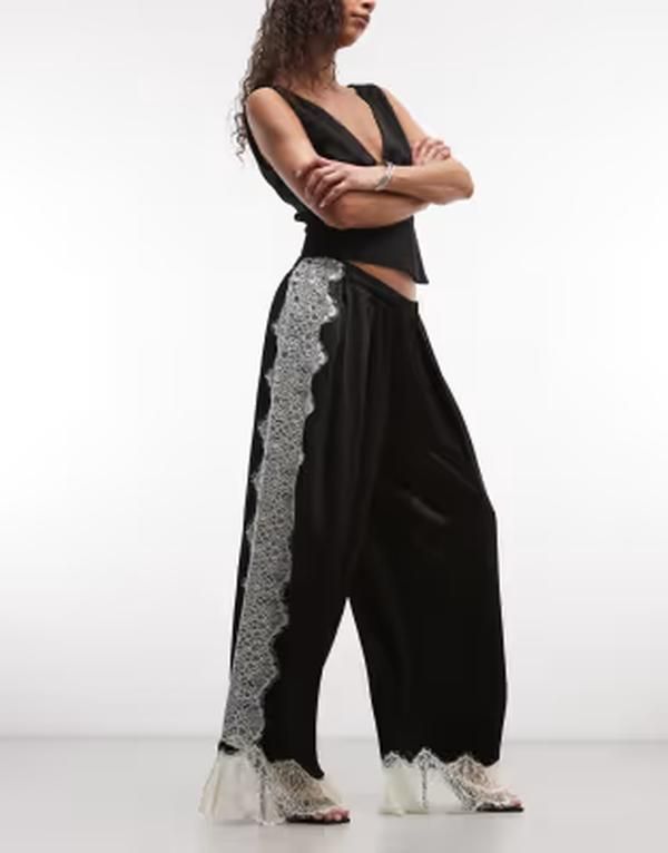 エイソス レディース ボトムス カジュアルパンツ ワイドレッグ サテン レース ASOS DESIGN satin wide leg pants with lace Black ブラック