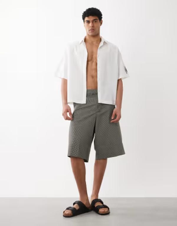 ジャック アンド ジョーンズ メンズ ボトムス ハーフパンツ・ショーツ ショートパンツ Jack Jones longline tailored shorts in houndstooth Crocodile