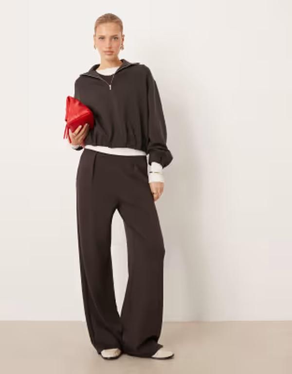 マンゴ レディース ボトムス カジュアルパンツ スウェットパンツ Mango Guesi straight sweatpants in chocolate part of a set Chocolate チョコレート