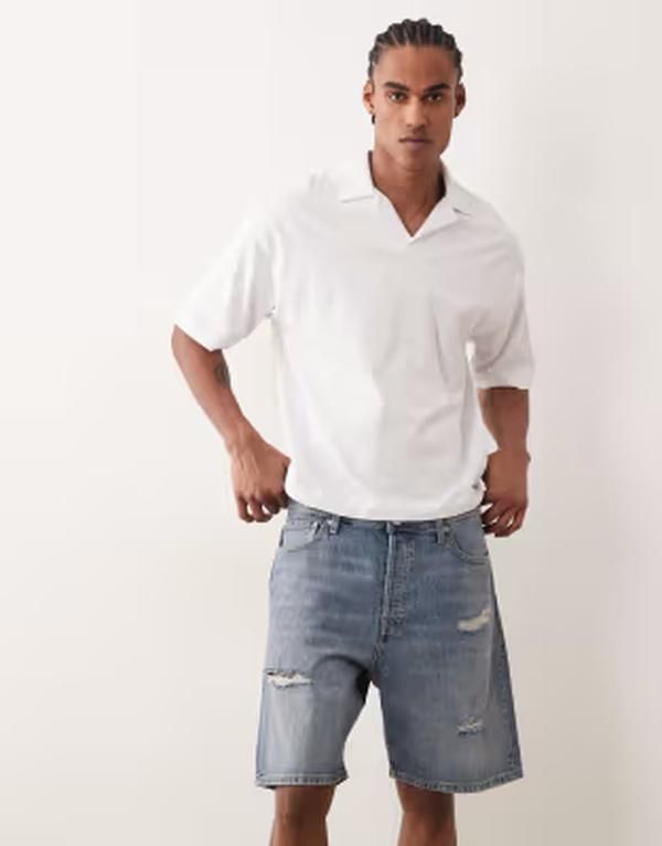 ジャック アンド ジョーンズ メンズ ボトムス ハーフパンツ・ショーツ ショートパンツ デニム Jack Jones Tony loose fit denim shorts with rips in light Blue ブルー