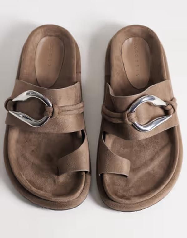 エイソス レディース シューズ サンダル スエード ASOS DESIGN Francisco footbed sandals with metal trim in olive suedette OLIVE オリーブ