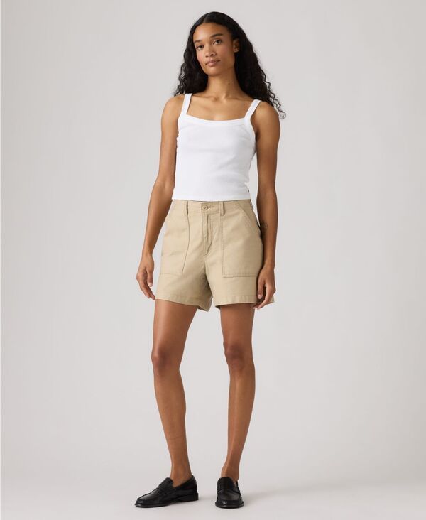 リーバイス レディース ボトムス ハーフパンツ・ショーツ ショートパンツ Levis Womens Cinch Utility MidRise Shorts White Pepper ホワイト