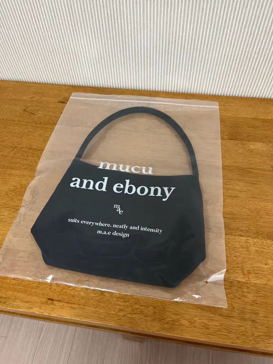 MUCU AND EBONY ニヤレスト バッグ ブラック