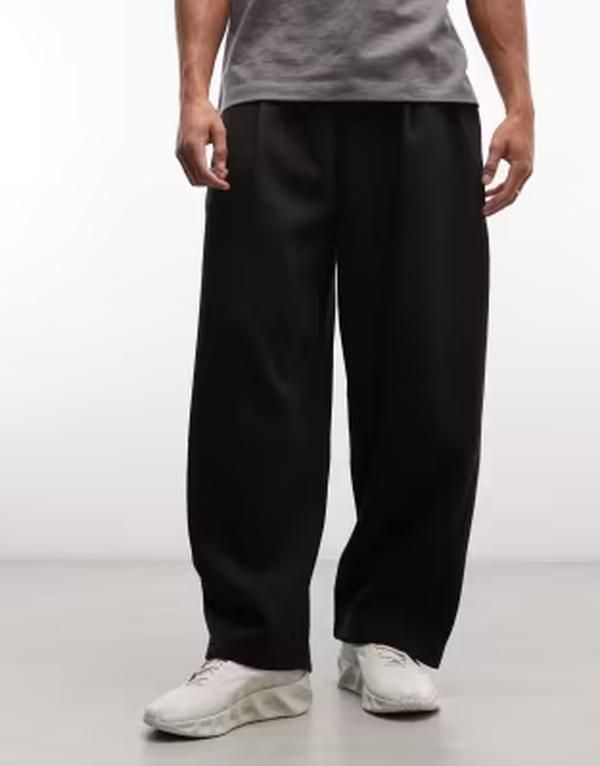 ウィークデイ メンズ ボトムス カジュアルパンツ プリーツ スウェットパンツ Weekday wide barreleg pleated sweatpants Black ブラック
