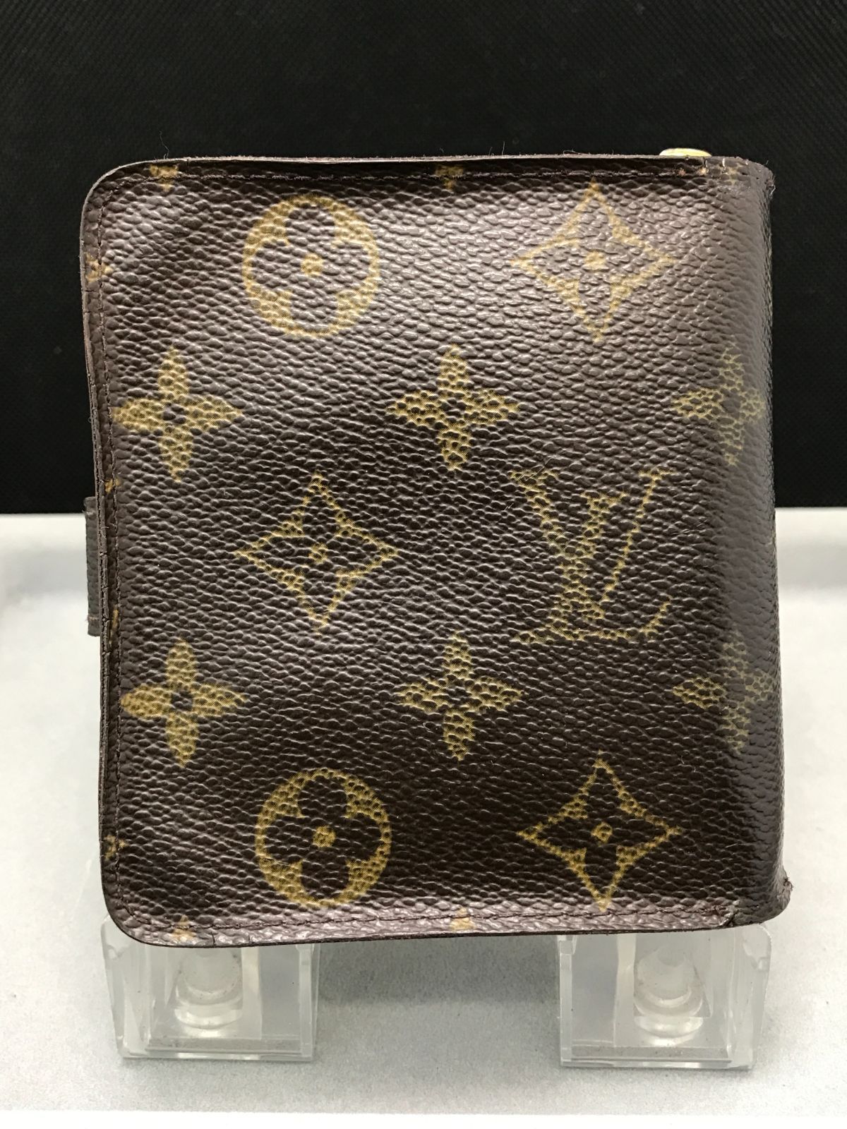 LOUIS VUITTON ルイヴィトン 二つ折り財布 コンパクトジップ