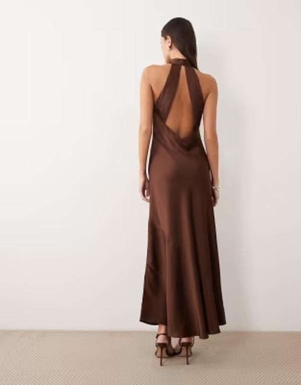 ヴィラ レディース トップス ワンピース 背中開き サテン マキシ ホルター VILA halterneck backlessatin maxi dress in chocolate Shaved Chocolate チョコレート