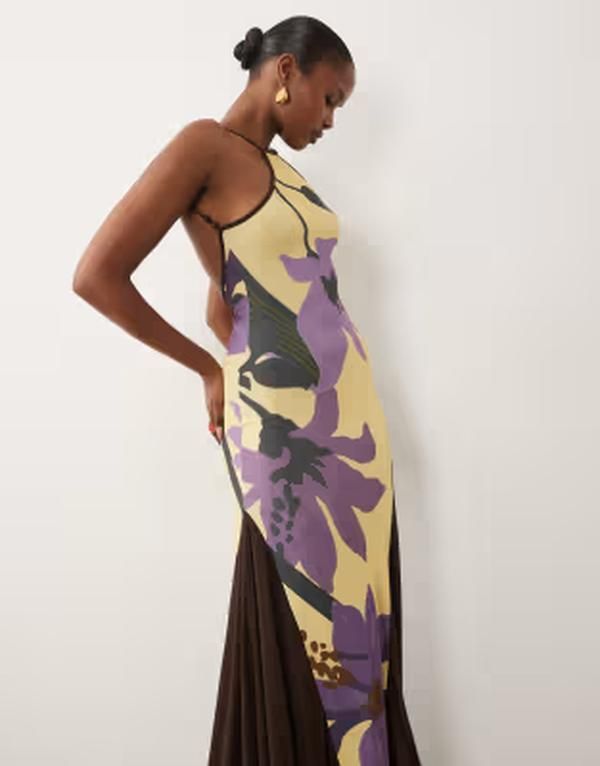 エイソス レディース トップス ワンピース アシンメトリー フラワー柄 コントラスト マキシ フラワー ホルター ASOS DESIGN beaded halter neck maxi dress with asymmetric hem in contrast