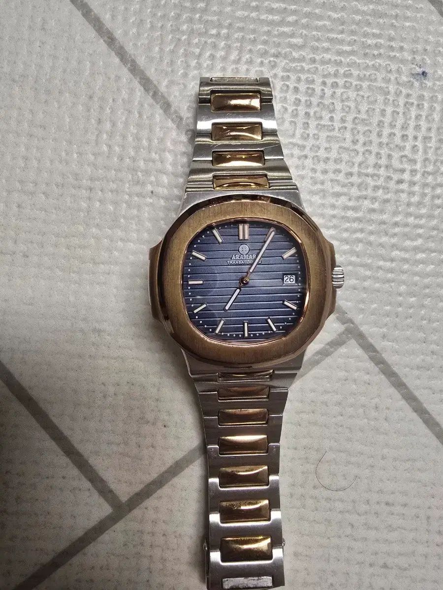 アラマール コンビ クオーツ時計 PATEKPHILIP オマージュ
