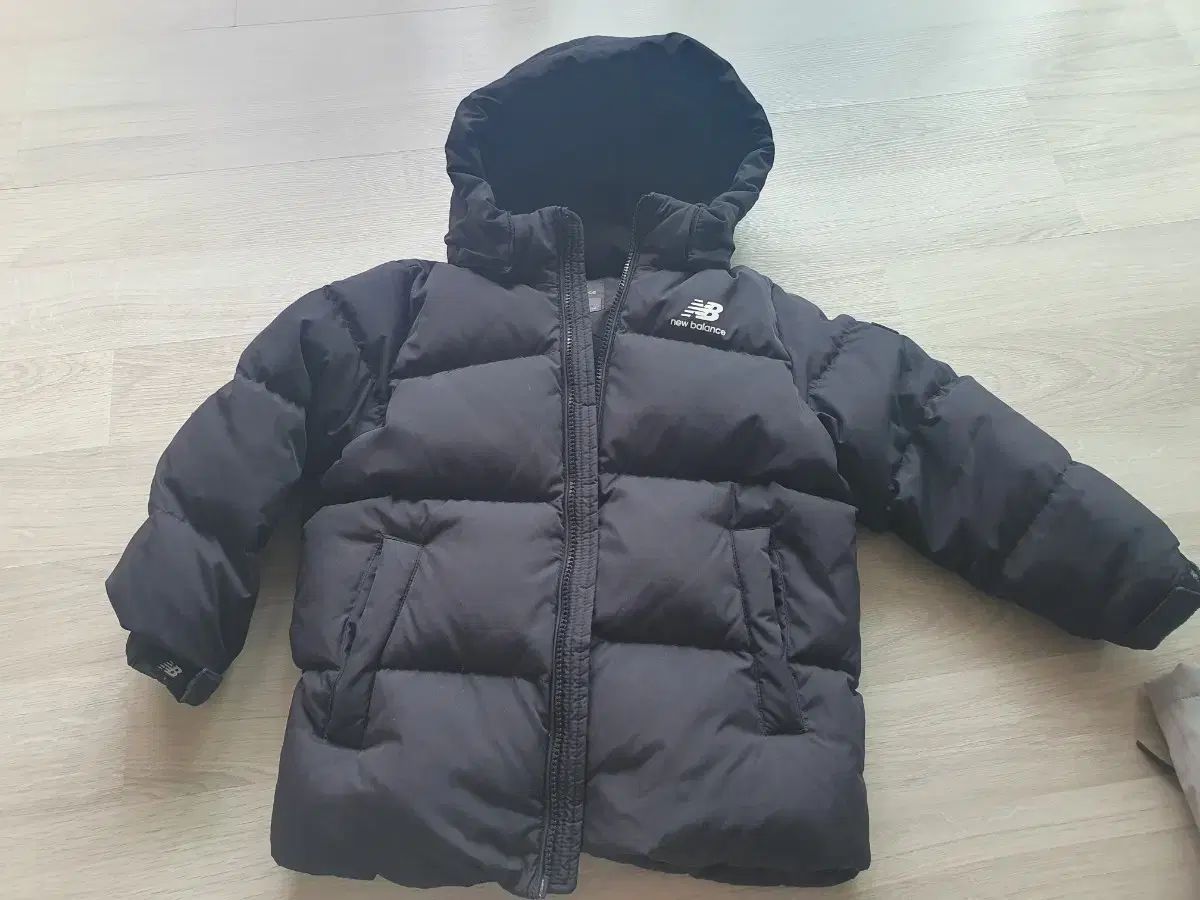 キッズアウター ニューバランス 120 130 NEPA ネパ ウィンドブレーカー まとめ