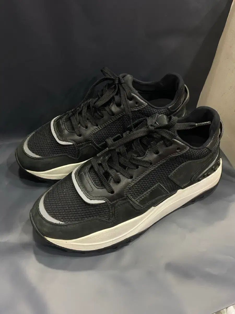 TOD'S トッズ スニーカー 230