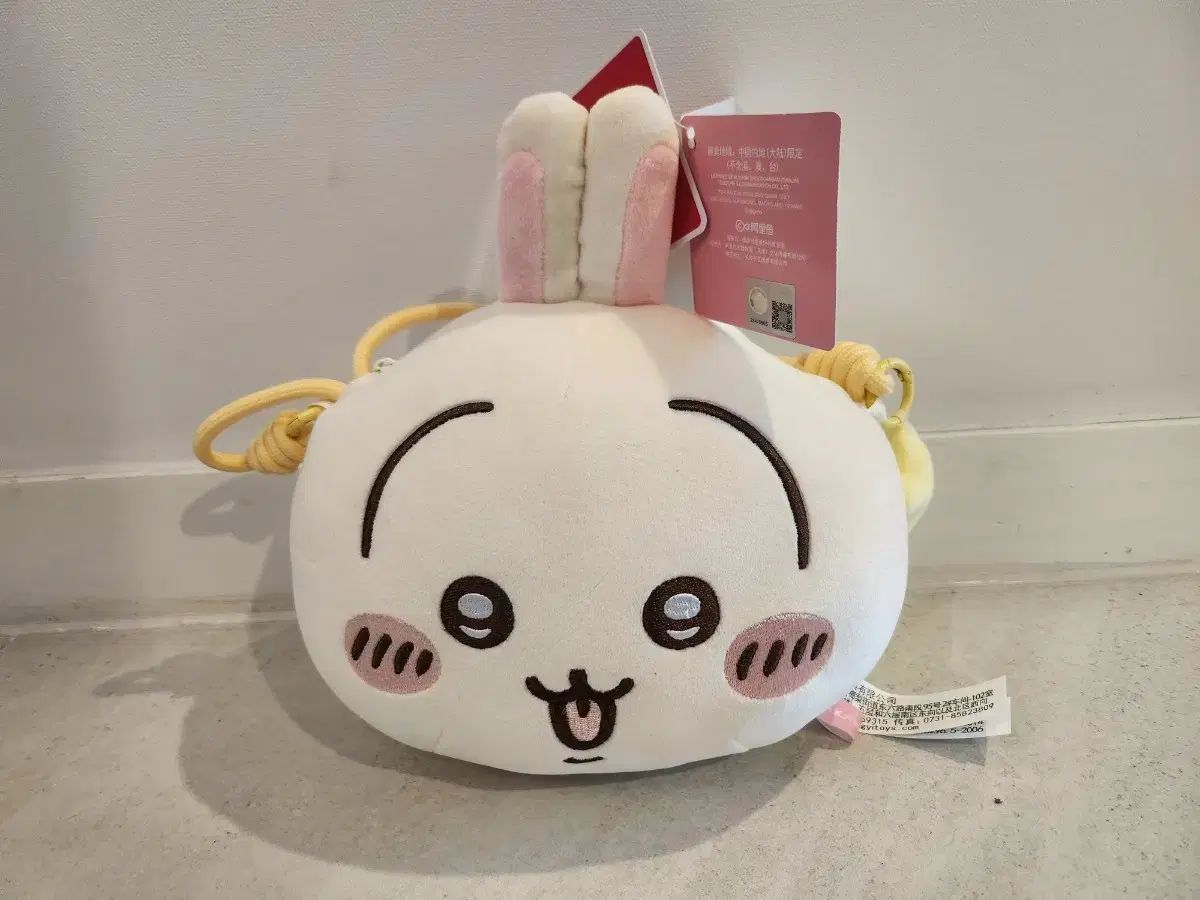 ちいかわ ちいかわ うさぎ 顔 バッグ