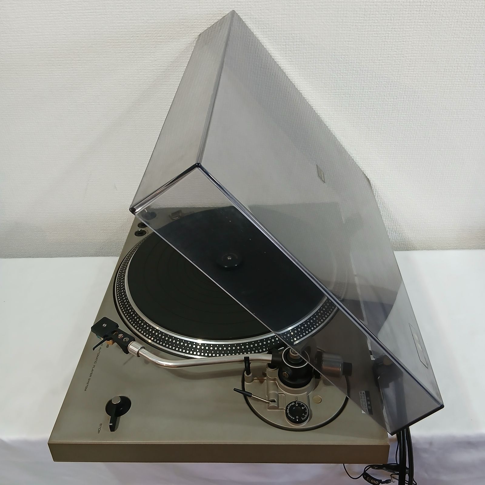 ✨ジャンク品Technics レコードプレーヤー SL-1700✨【通電確認済
