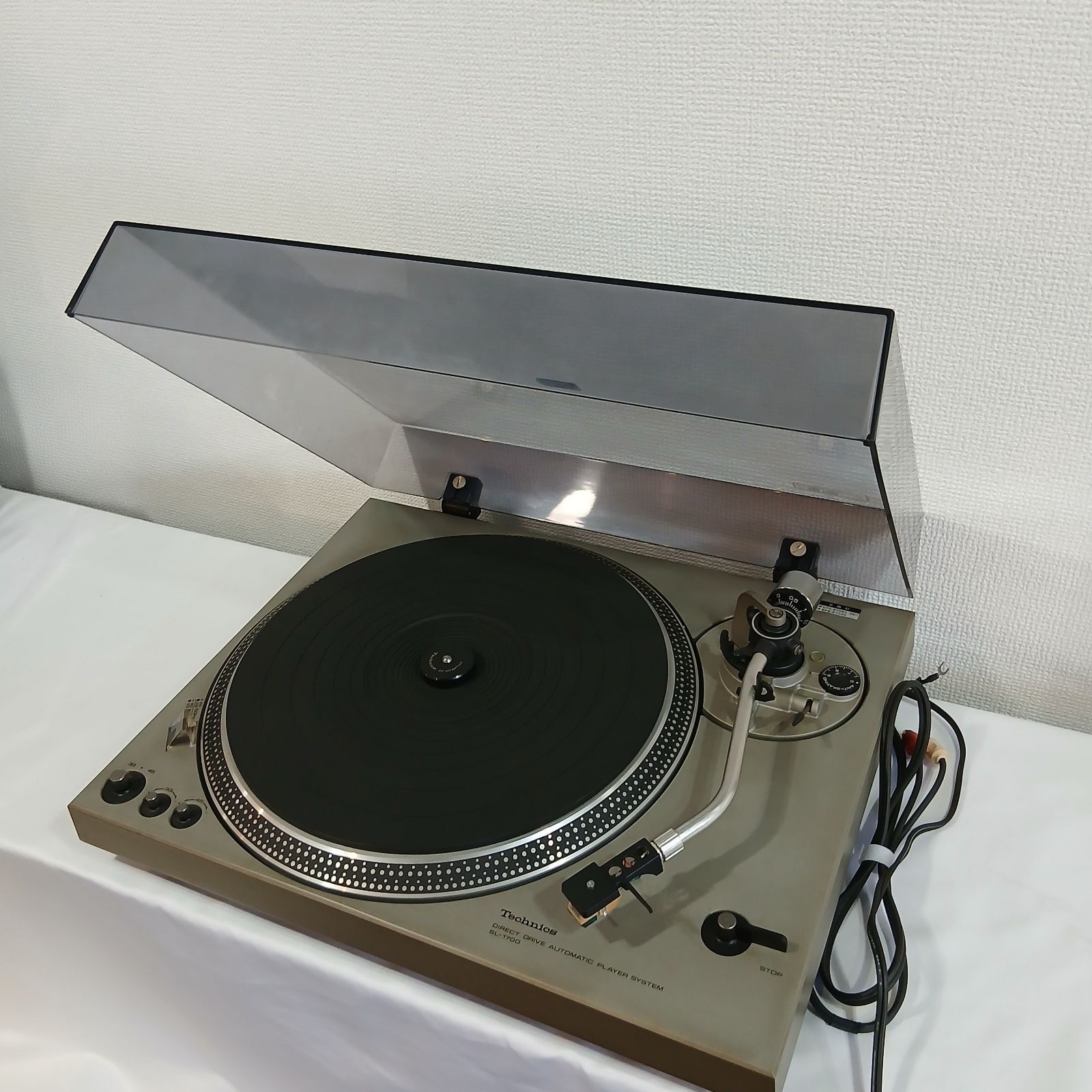 ✨ジャンク品Technics レコードプレーヤー SL-1700✨【通電確認済