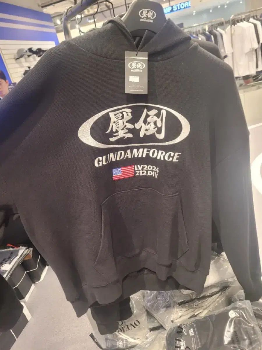 圧倒ワッフルWHOフーディー