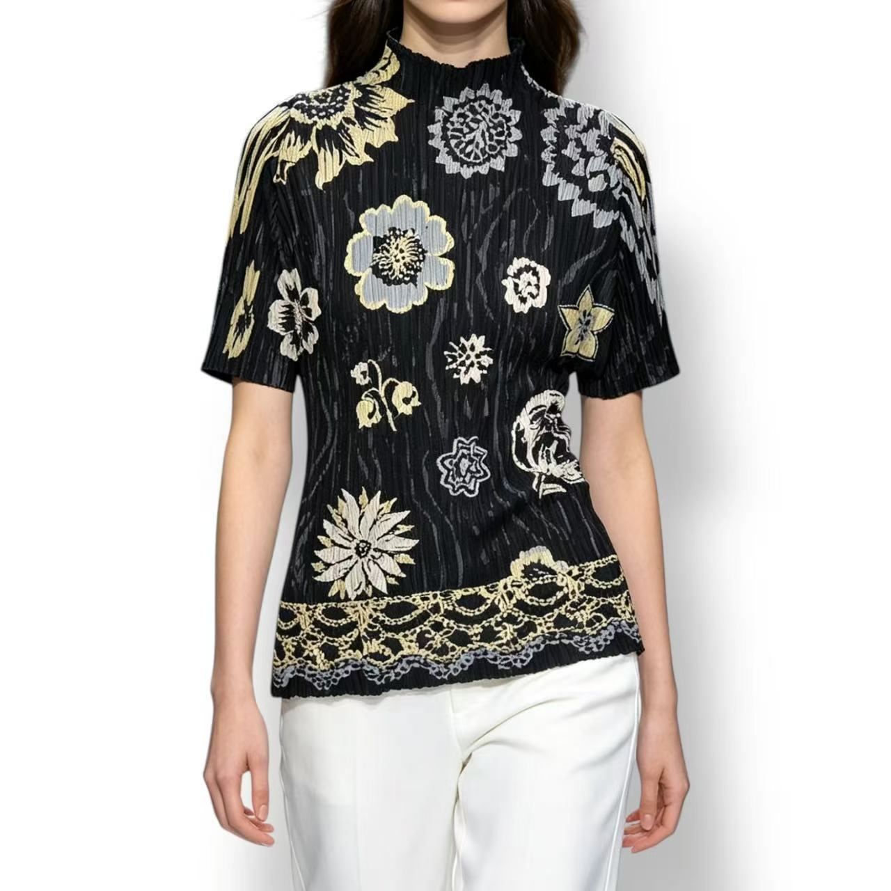 極美品 ISSEY MIYAKE イッセイミヤケ PLEATS PLEASE プリーツプリーズ カットソー 花柄 サイズ3 ブラック