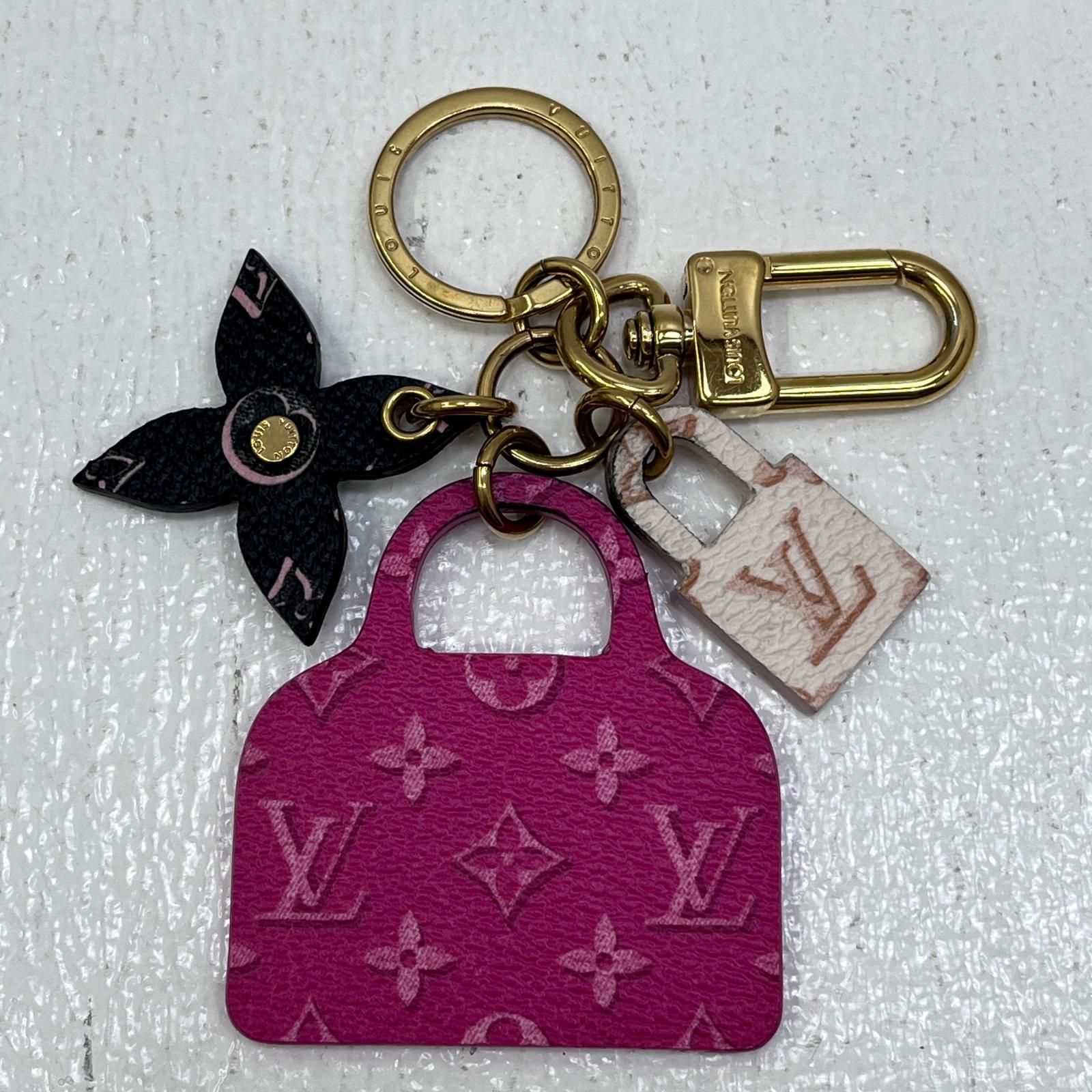 【加古川店】 中古 LOUIS VUITTON | ルイ・ヴィトン キーホルダー LV トレジャードチャーム M01207 モノグラム 【135】