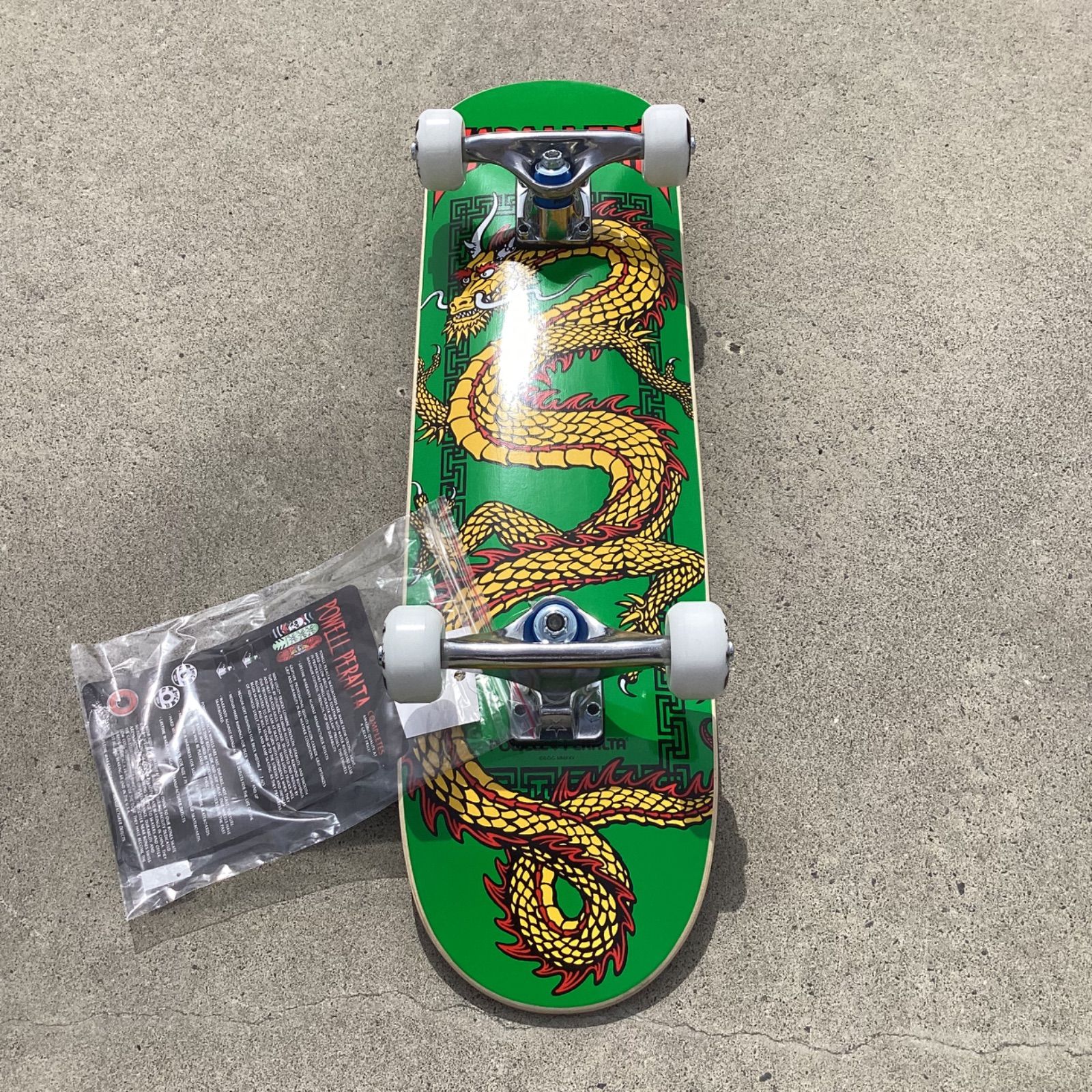ムラサキパーク公式】COMPLETE POWELL PERALTA CAB CHINESE DRAGON 7.0