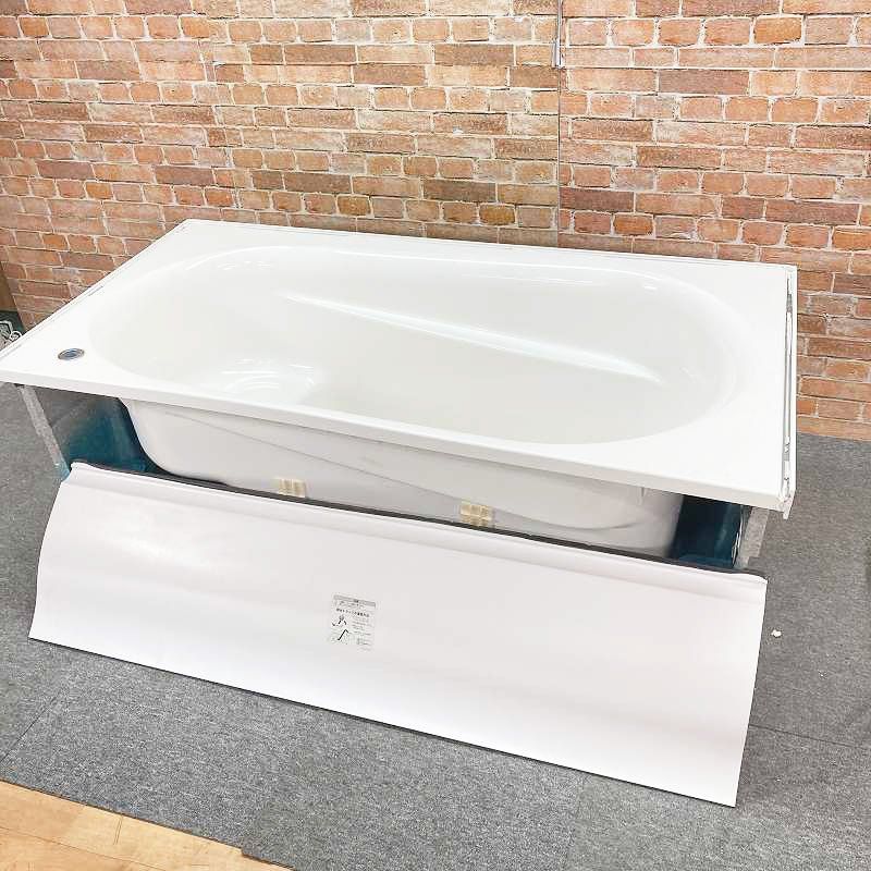 【中古品】【美品】 断熱風呂蓋・エプロン付き TOTO 材質FRP浴槽 (幅143.5cm) お風呂 バスタブ ポリ浴槽 #NW1(ホワイト) 35E