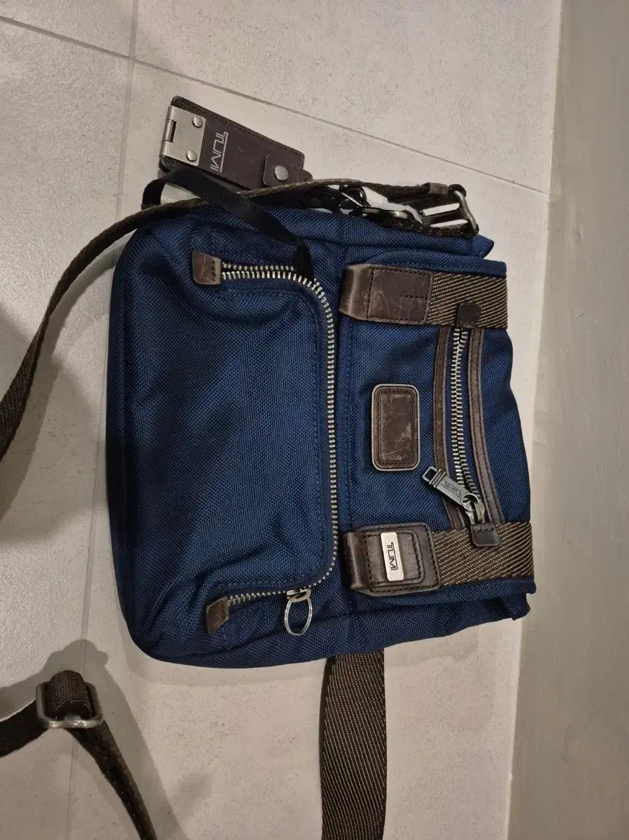トゥミ 正規品 星のカービィ アルファブラボー ミニ クロスバッグ PR1993 出品