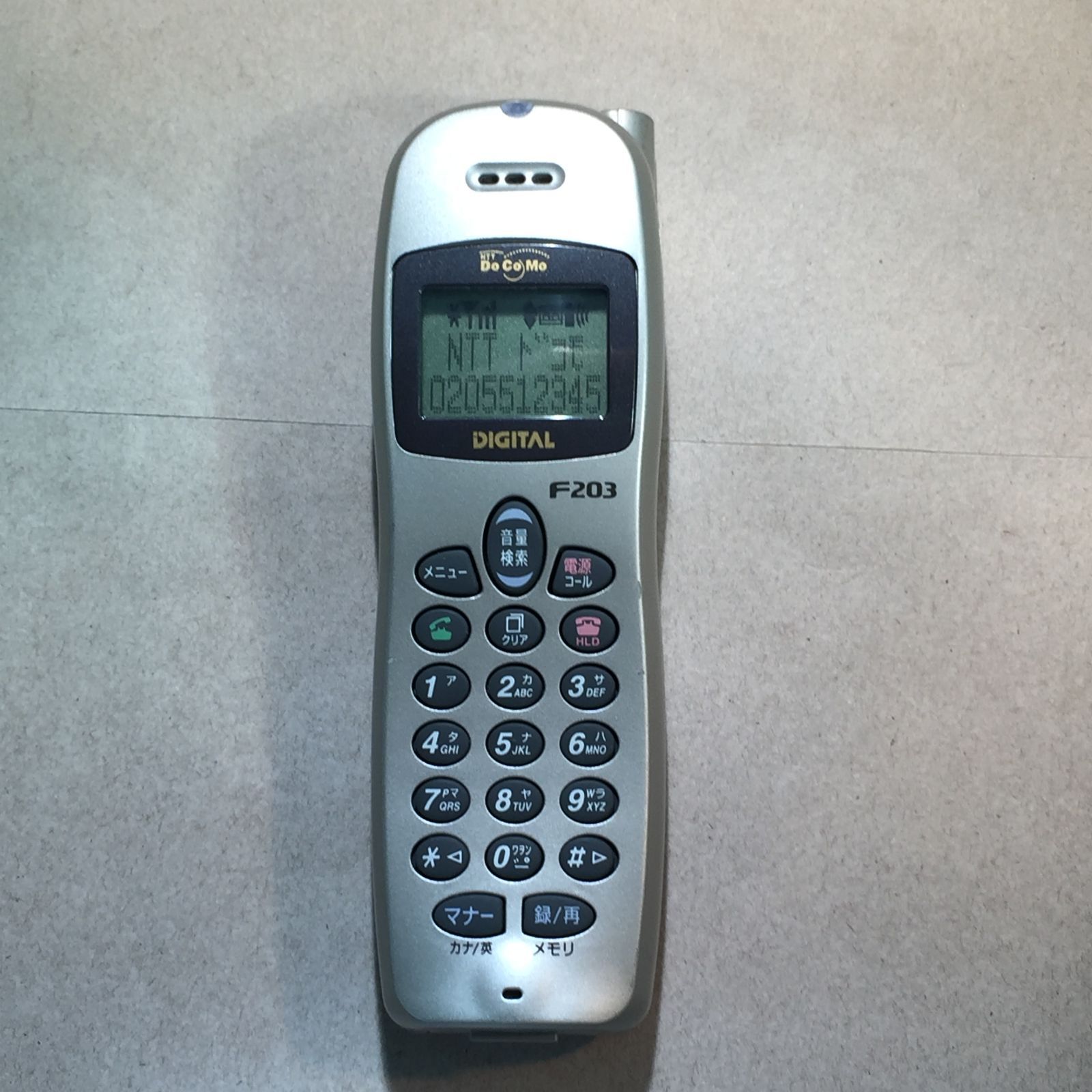 モックアップ NTT DoCoMo F203 M616
