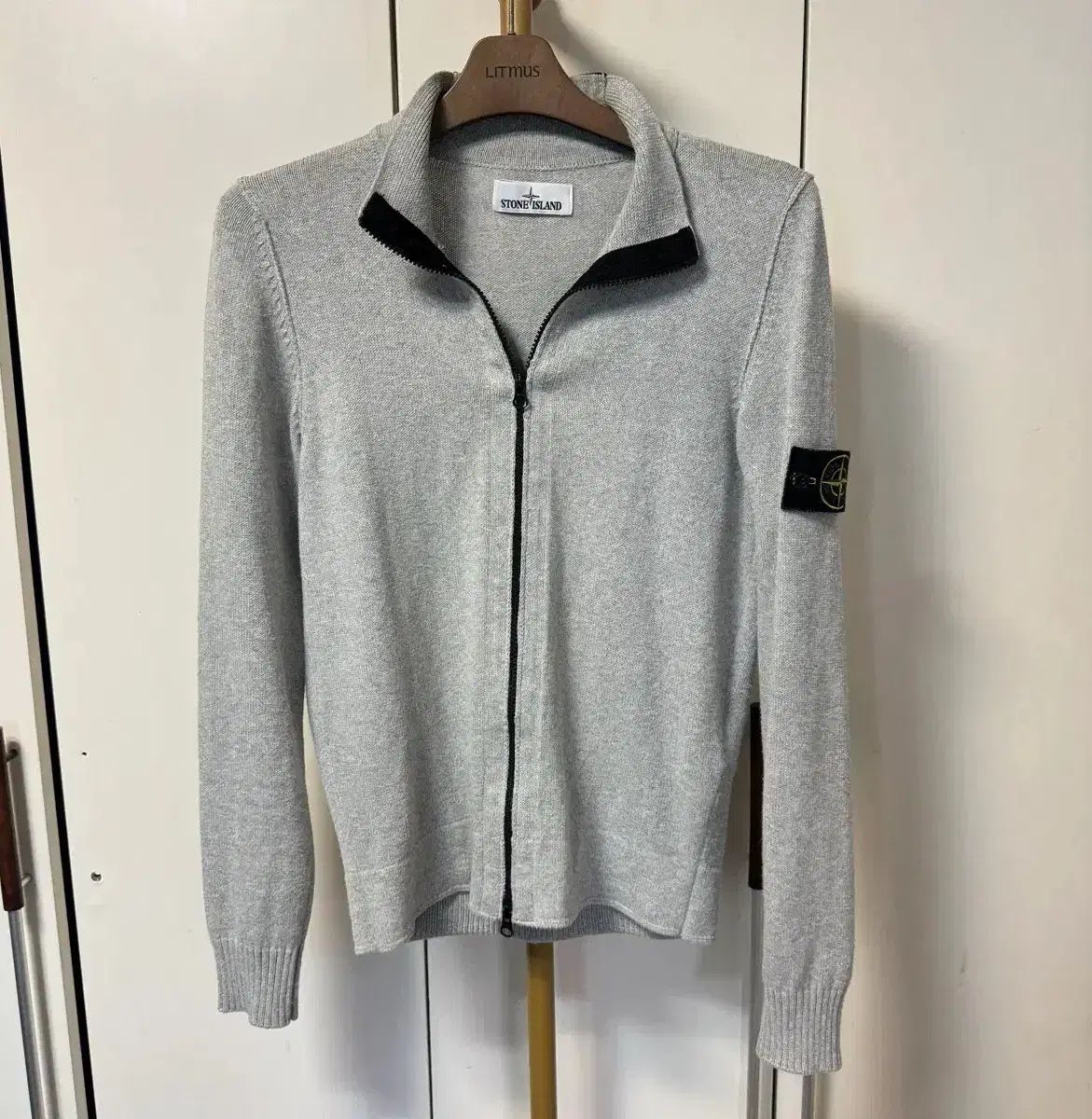 STONE ISLAND ストーンアイランド ニット ジップアップ グレー (百貨店購入)