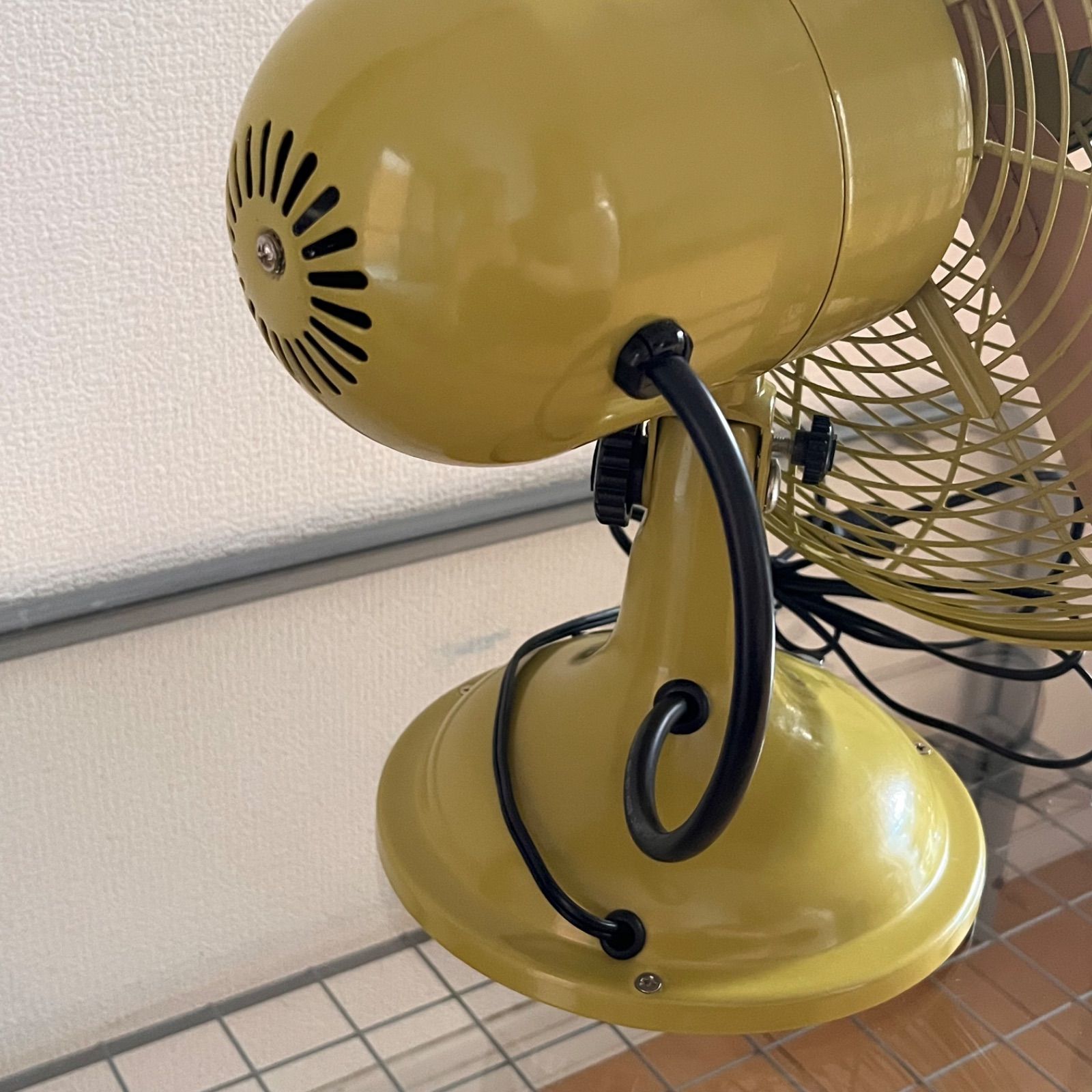 B-COMPANY アンティーク調レトロテーブルファン イエロー系 - メルカリ