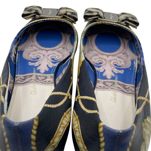 ○ サルヴァトーレフェラガモ Ferragamo ヴァリナ フラットシューズ