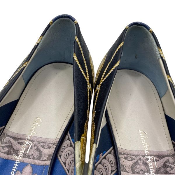 ○ サルヴァトーレフェラガモ Ferragamo ヴァリナ フラットシューズ