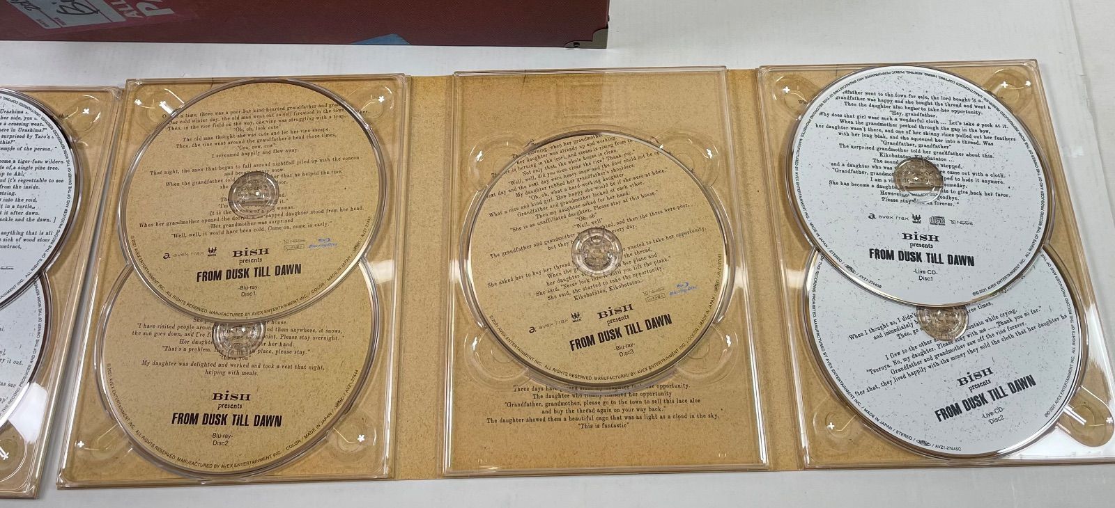 A3316・BiSH presents FROM DUSK TiLL DAWN 豪華盤 ※パスステッカー、ワイドチェキ欠品 A3316・BiSH presents FROM DUSK TiLL DAWN 豪華盤 ※パスステッカー、ワイドチェキ欠品