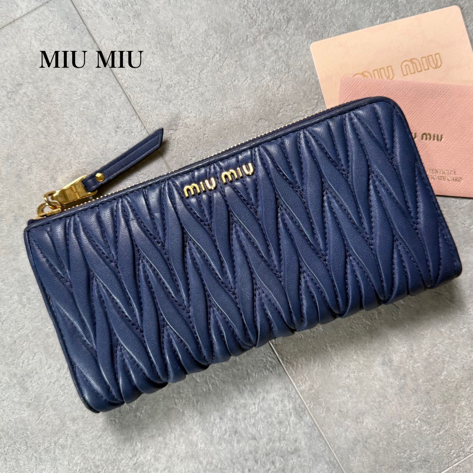 美品 MIU MIU ミュウミュウ マテラッセ レザー L字ファスナー長財布