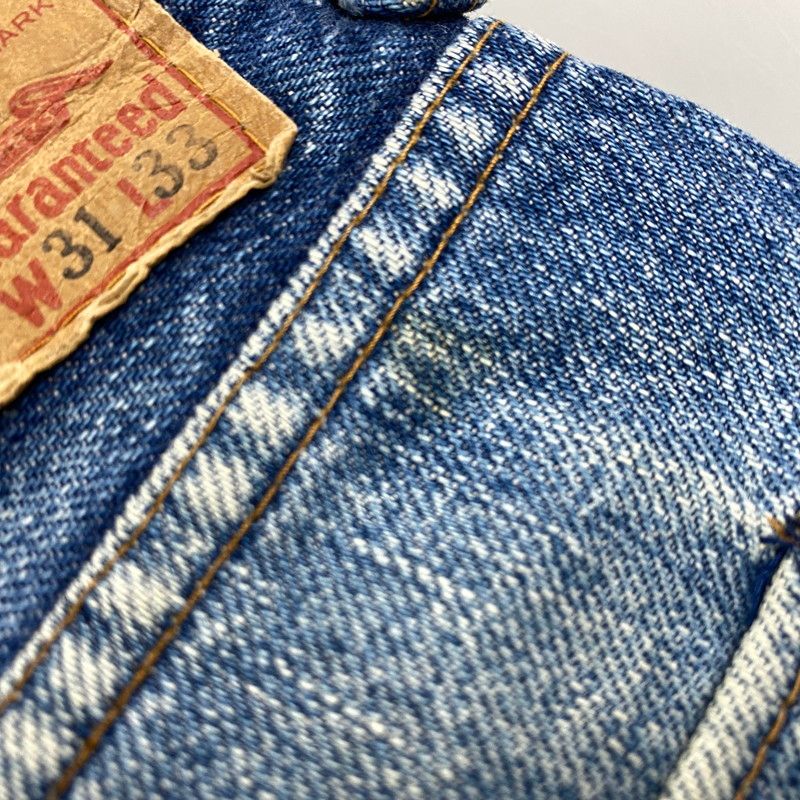 品】 LEVI