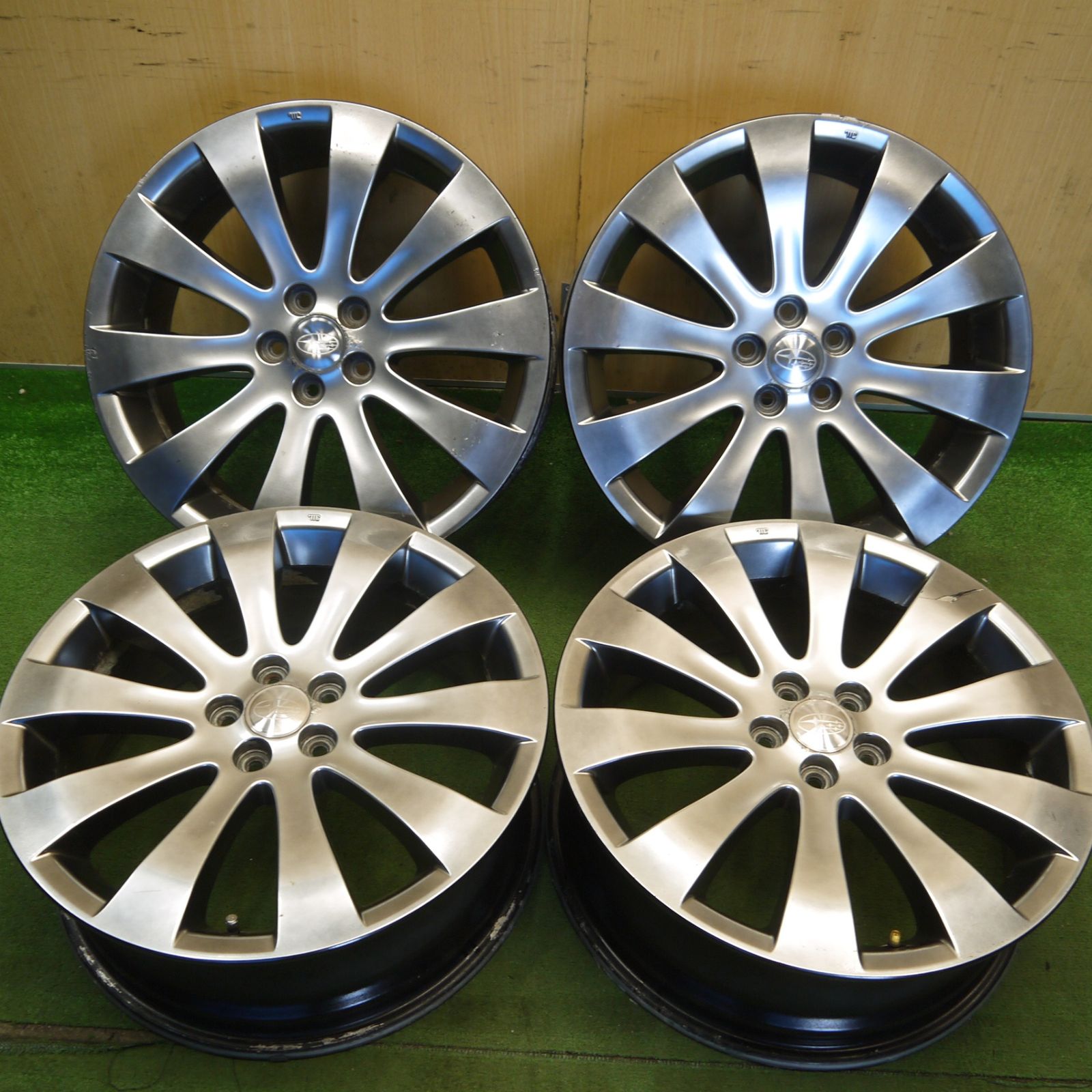 最終SALE/SUBARU/BRレガシィ/純正/PCD100/5穴/18インチ 車 最終SALE/SUBARU/BRレガシィ/純正/PCD100/5穴/18インチ