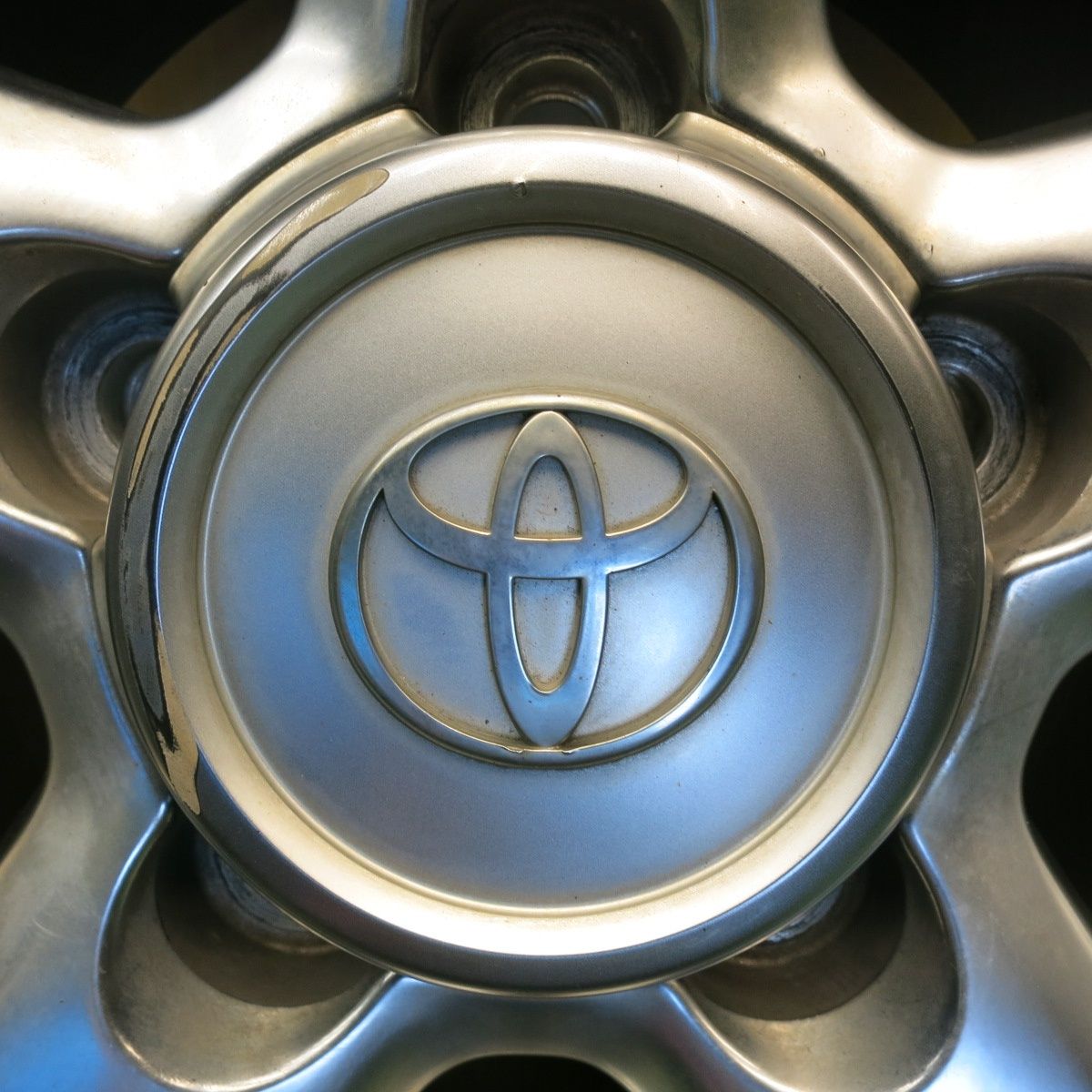 4本価格☆トヨタ ランクル 100 純正 275/70R16 ブリヂストン