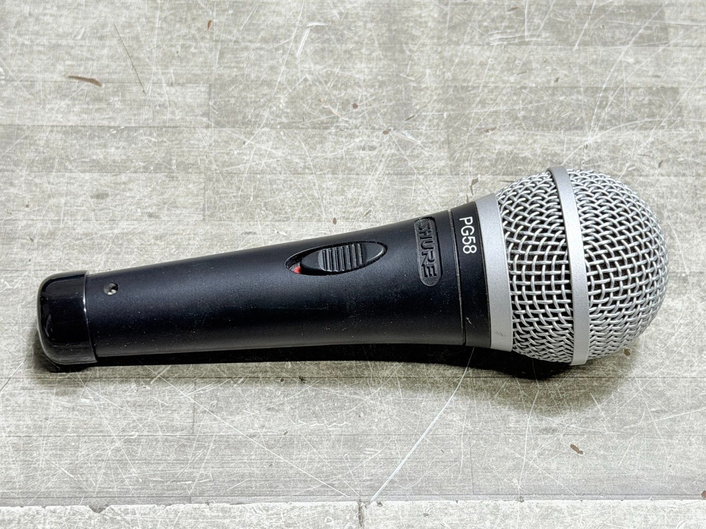 SHURE PG58 シュア ダイナミックマイク スイッチ付き マイクホルダー