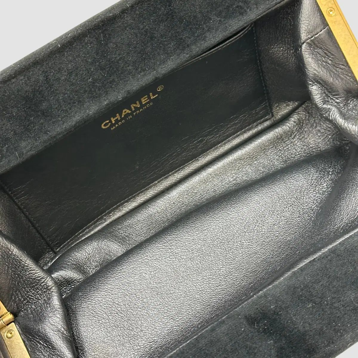 シャネル ツアーベルベット ラッキーチャーム イヴニング クラッチバッグ AS1825 シャネル ツアーベルベット ラッキーチャーム イヴニング クラッチバッグ AS1825