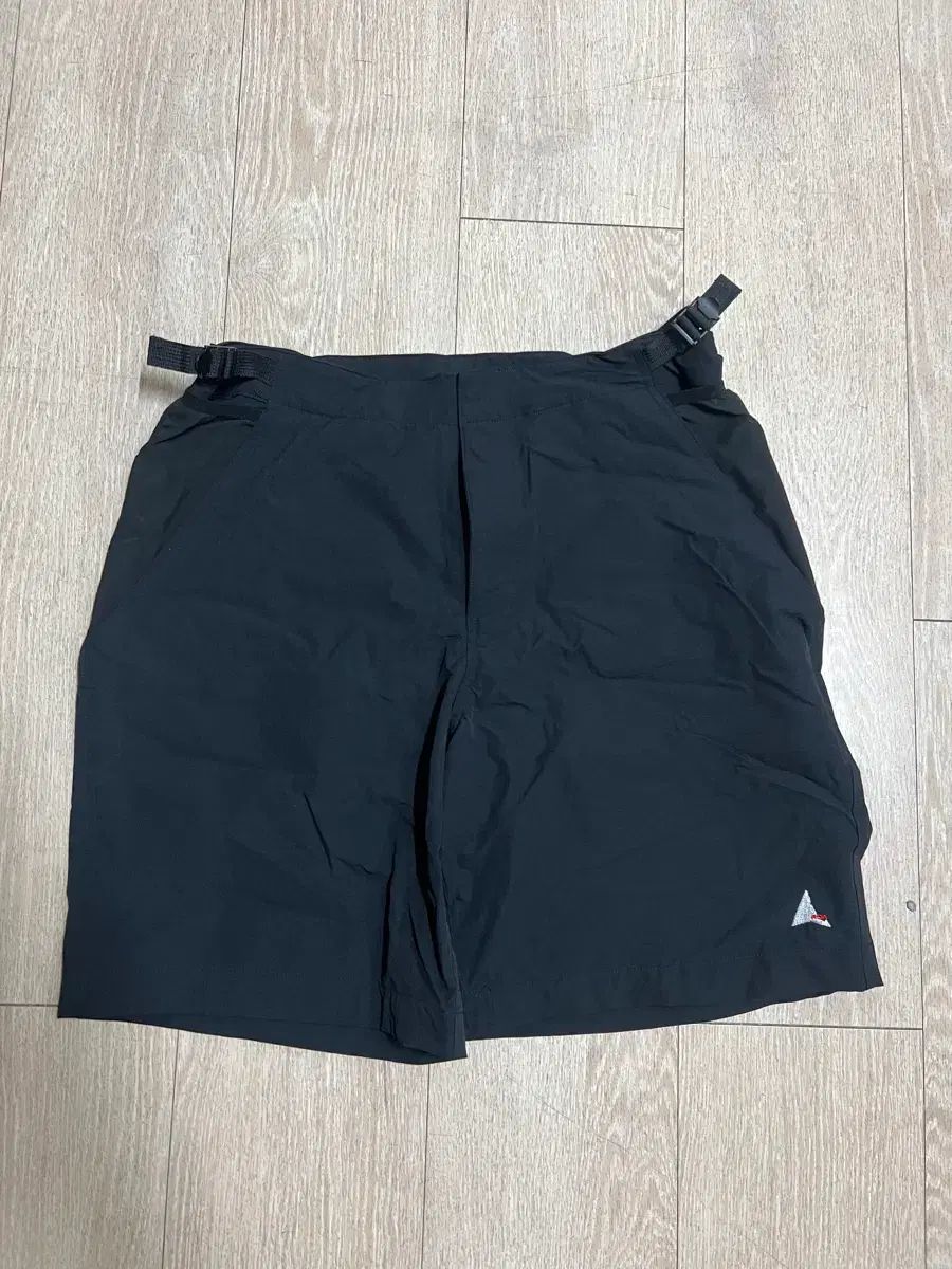 ROAハイキング ハーフパンツ L