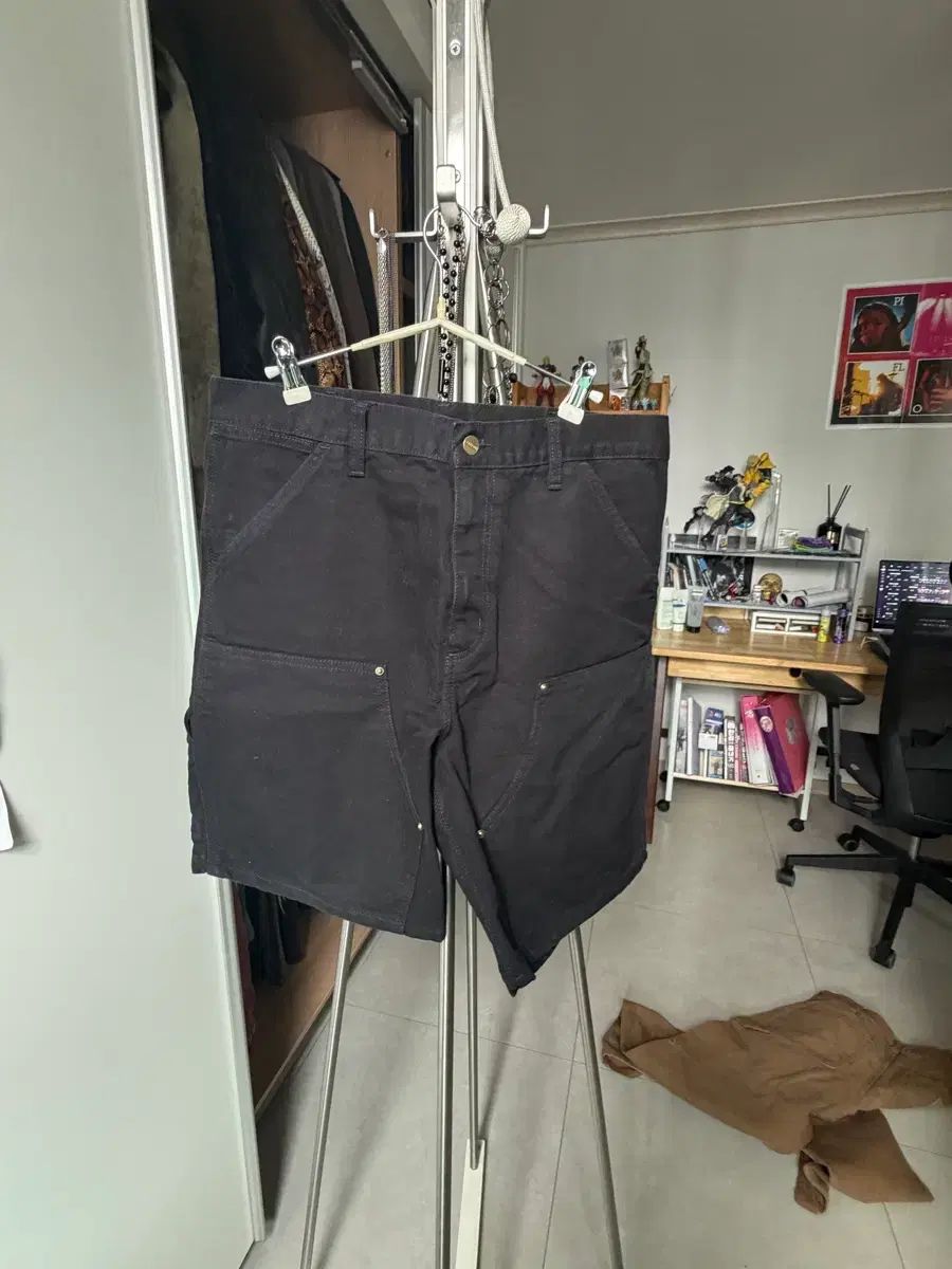 Carhartt WIP ショーツ ブラック