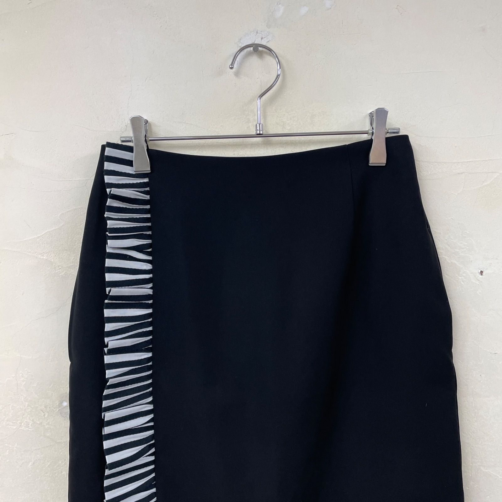 BORDERS at BALCONY ボーダーズアットバルコニー サイドフリルロングスカート ストレート バックファスナー スリット 裏地付 size38 ブラック ポリエステル
