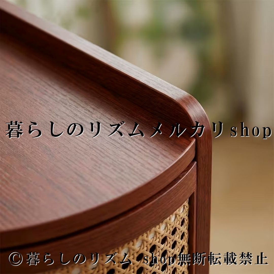 引き出し 3段 ナイトテーブル 木製脚 ベッドサイドテーブル 収納ラック 丸角デザイン コンパクト キャビネット サイドチェスト 韓国風 インテリア 寝室収納 リビング収納 木目調 天然風 おしゃれ モダン ナチュラル 高級感 小物収納 ソファ横収納