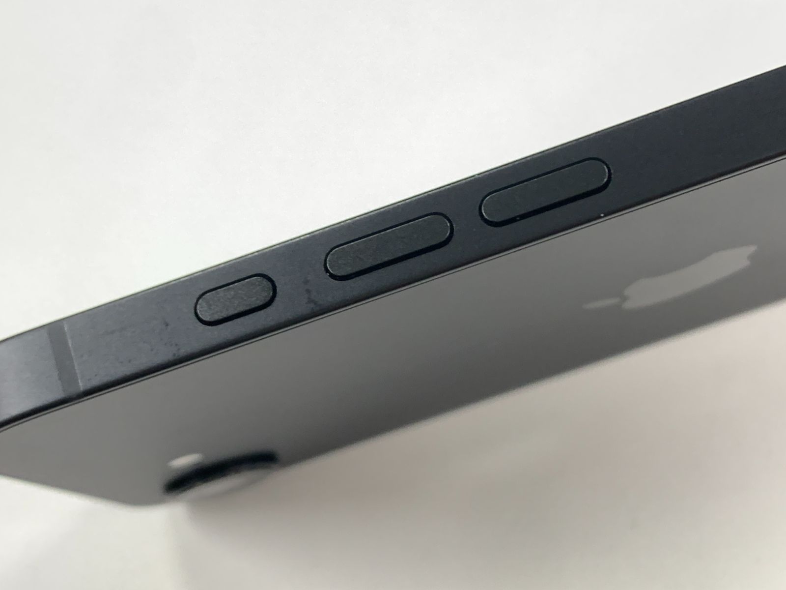 ジャンク iPhone 16e 256GB ブラック バッテリー100% SIMフリー - メルカリ