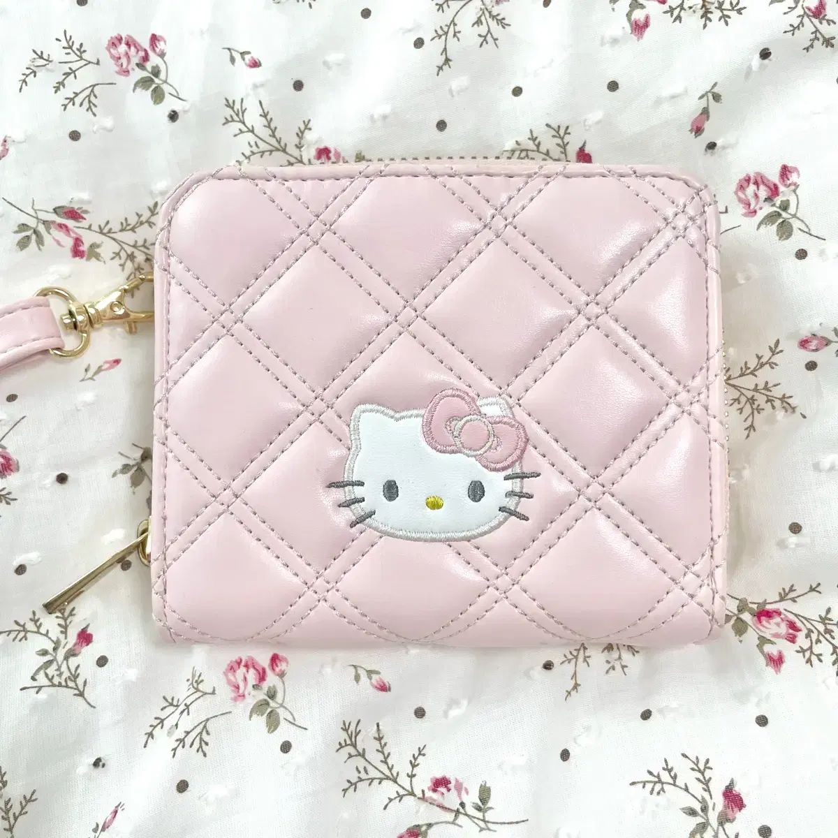 サンリオ キルティング 財布 サンリオ SANRIO ウォレット形コイン