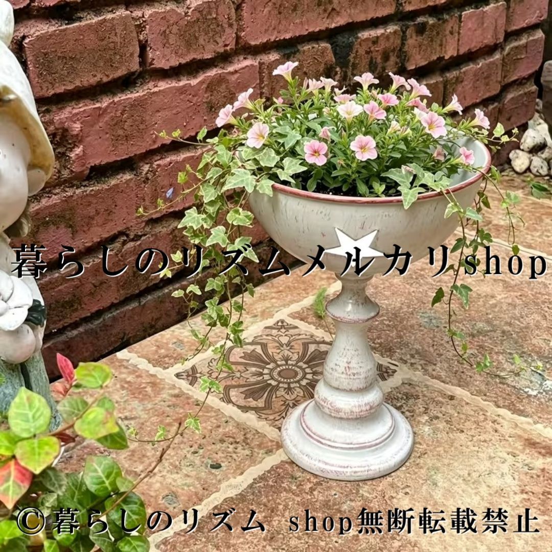 植木鉢 吊り下げ フラワーポット ガーデンオーナメント アイアン製 フラワーコンテナ ハンギングプランター アンティーク調 花瓶 ガーデニング雑貨 バルコニー装飾 中庭装飾 温室インテリア ダイニングテーブル装飾 リビング装飾 おしゃれ レトロ シャビーシック