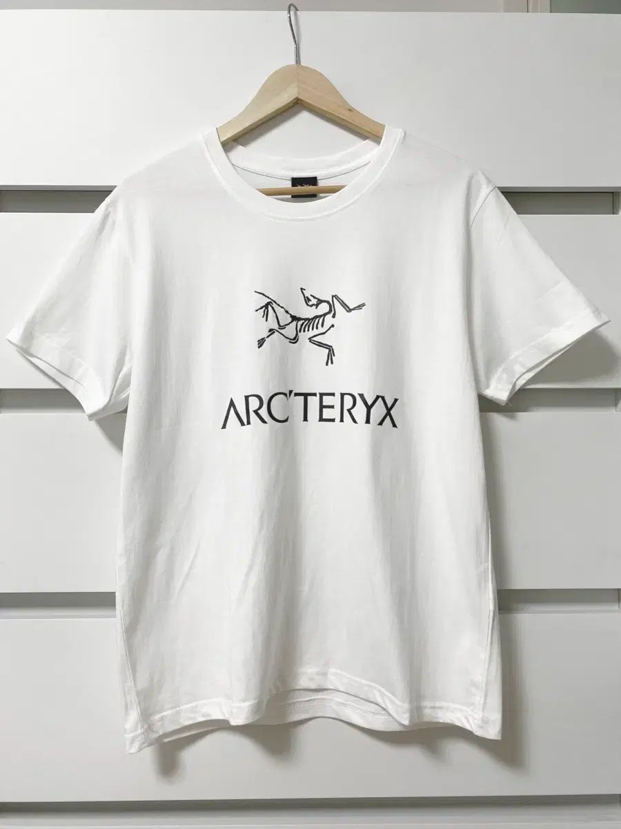 ARC'TERYX アークテリクス 半袖 Tシャツ 白