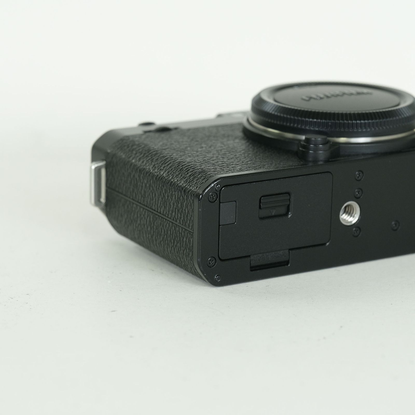 シャッターカウント極少504 FUJIFILM X-E4 BKボディ 美品 | シャッター数3,637回] FUJIFILM X-E4 [ボディ ブラック