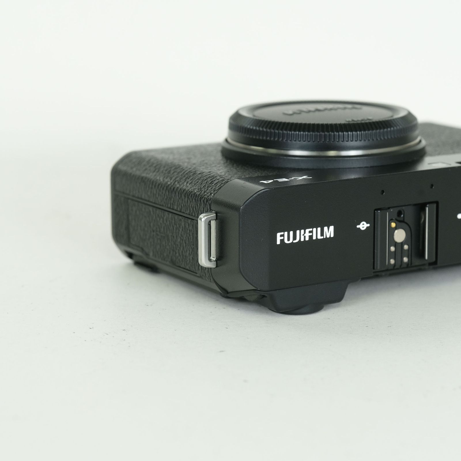美品 | シャッター数3,637回] FUJIFILM X-E4 [ボディ ブラック