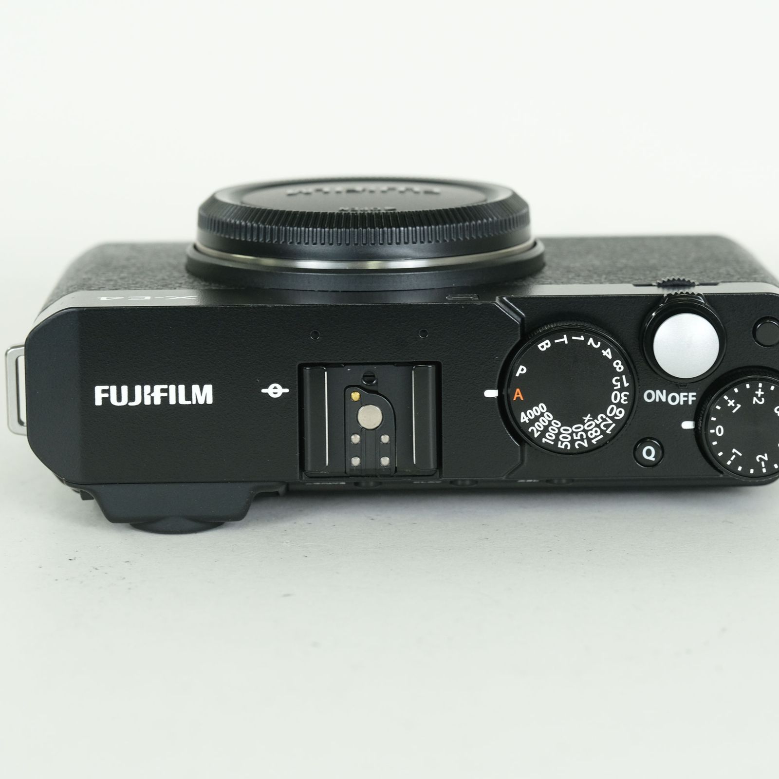 美品 | シャッター数3,637回] FUJIFILM X-E4 [ボディ ブラック