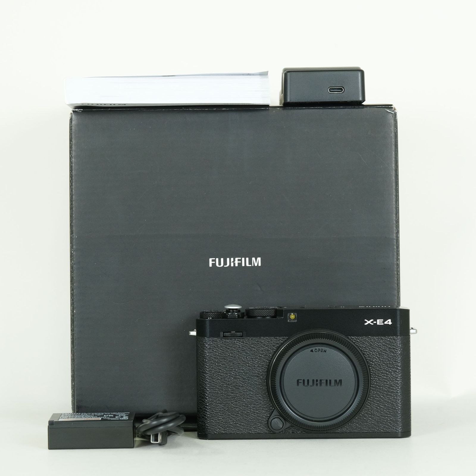 美品 | シャッター数3,637回] FUJIFILM X-E4 [ボディ ブラック
