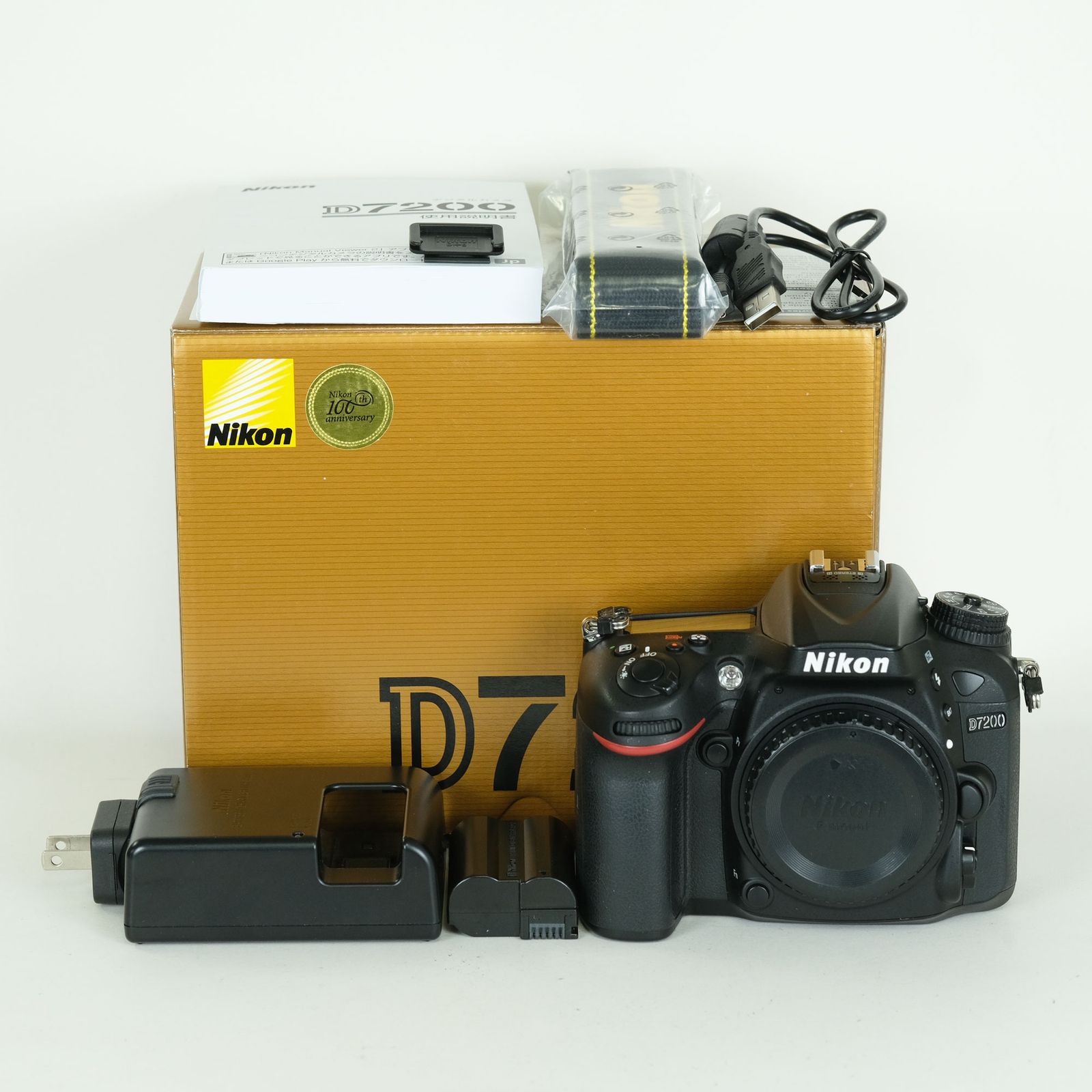 [良品 | シャッター数13,160回] Nikon D7200 | Nikon Fマウント 33,800円